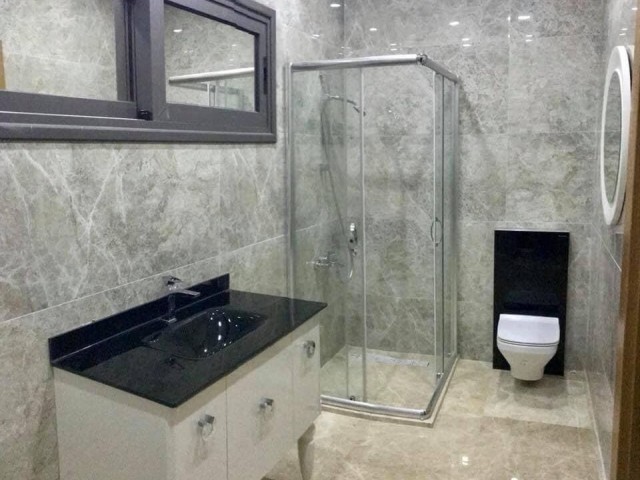 Girne Edremit Satılık 4+1 Lüks Villa