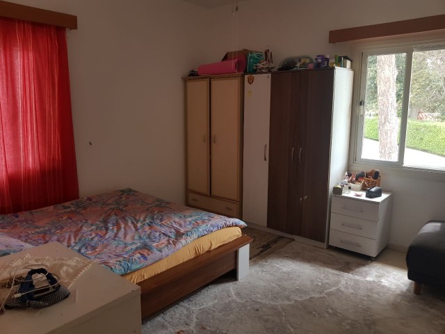 3+1 Wohnung mit Gemeinschaftspool in einem Komplex in Çatalkoy