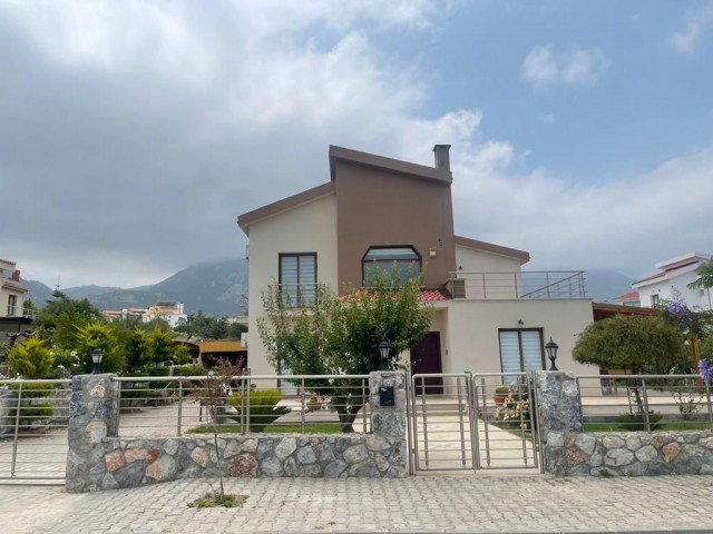 Girne Arapkoy 3+1 Villa For Sale