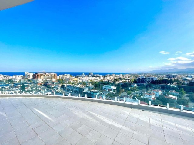 Luxuriöses 3+1-Penthouse im Kyrenia Center zu vermieten