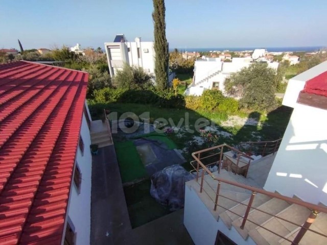 Girne Karşıyaka Satılık 3+1 Villa 