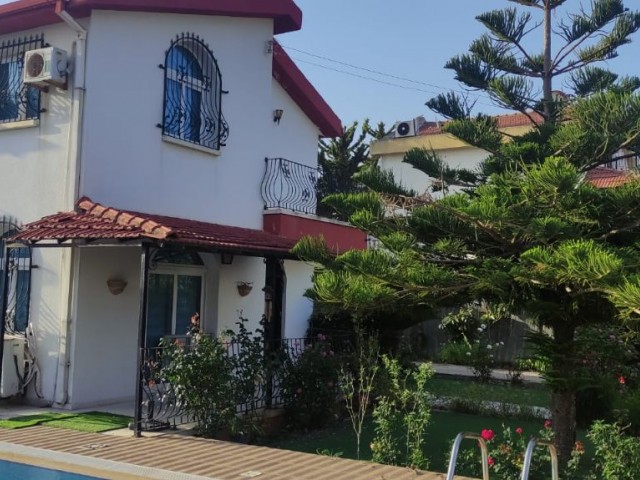 Kyrenia Karaoğlanoğlu 3+1 Villa For Rent