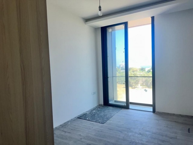 3+1 FLAT FOR SALE IN THE CENTER OF KYRENIA WITH STUNNING MOUNTAIN, SEA AND CITY VIEW