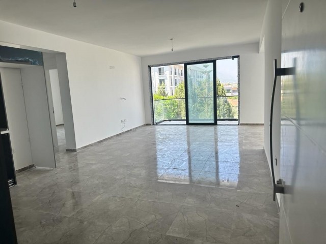 3+1 PENTHPUSE APARTMENT FOR SALE IN KYRENIA ZEYTINLIK WITH STUNNING MOUNTAIN, SEA AND CITY VIEW