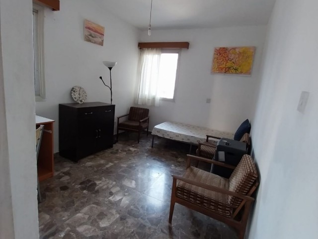 5+1 apartment for sale in the central location Dereboyu/ Köşklüçiftlik of Nicosia