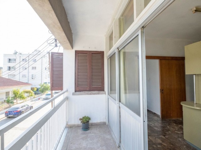 5+1 apartment for sale in the central location Dereboyu/ Köşklüçiftlik of Nicosia