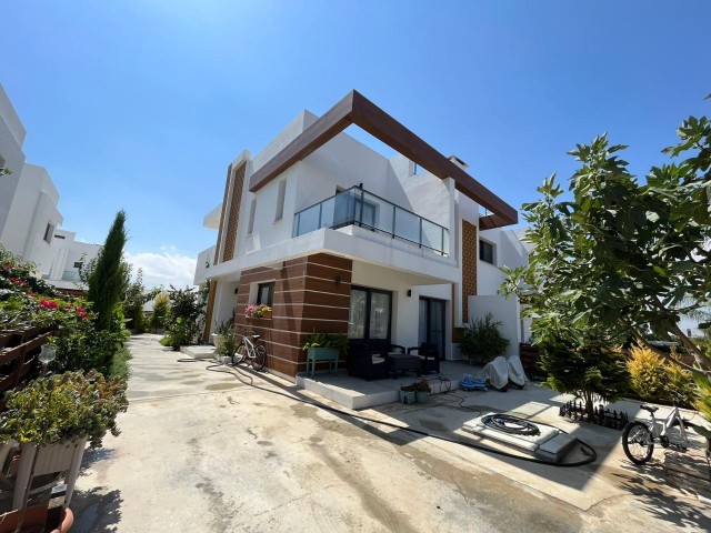 Denize 300 metre mesafede Satılık Villa