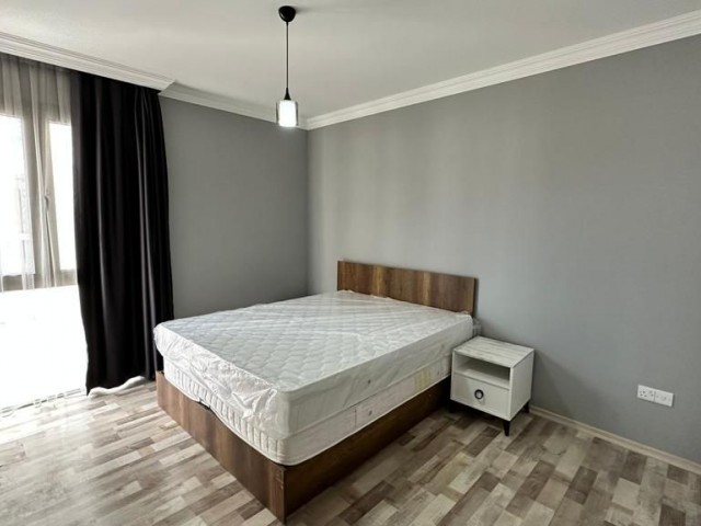 Neu möblierte 2+1 Wohnung zum Verkauf im Zentrum von Kyrenia