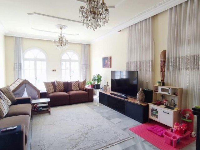 Villa for Sale Built on 2 Plots in Yenikent