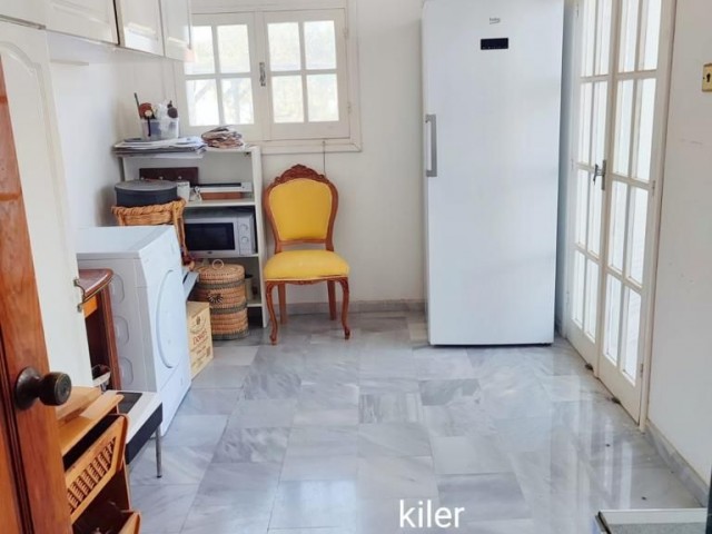 Yenikent'te 2 Arsa Üzerine İnşa Edilmiş Satılık Villa 