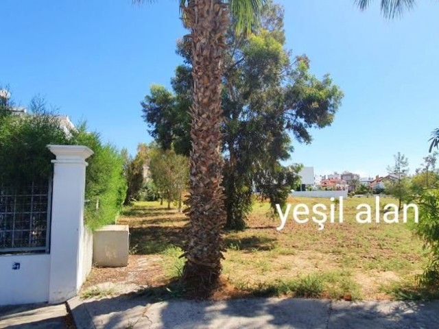 Villa for Sale Built on 2 Plots in Yenikent