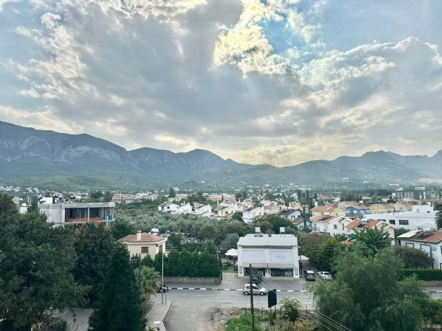 🔥Penthouse mit 3 Schlafzimmern zum Verkauf in Doğanköy, Kyrenia!☀️