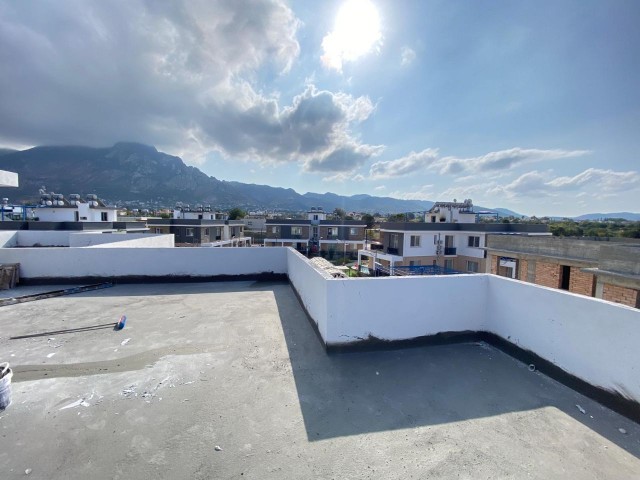 Neues 2+1 Penthouse in Karşıyaka