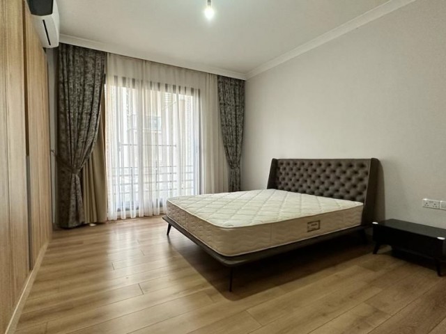 Kyrenia center 3+1 for rent