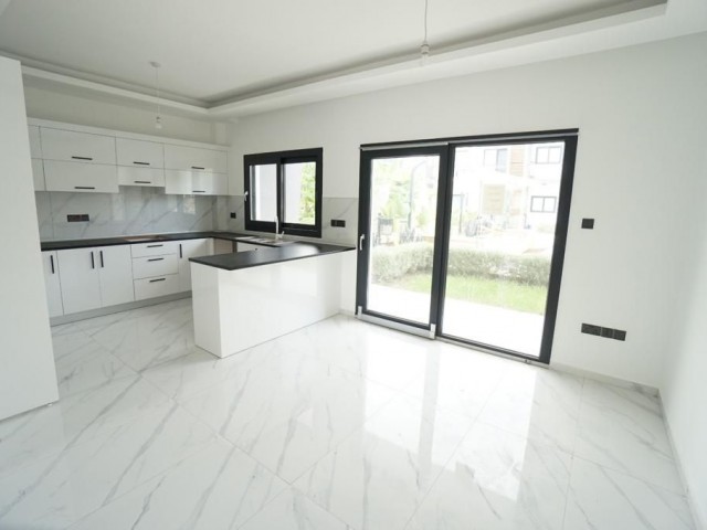1 Bedroom Apartment For Sale In Kyrenia, Alsancak 