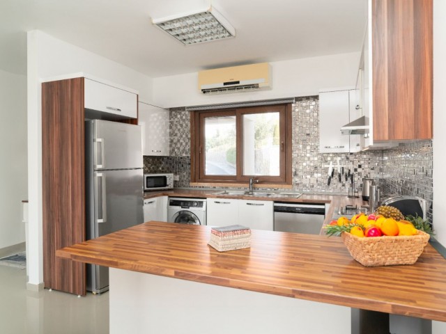 *SOLE AGENT* - Fully Furnished Spacious 3 Bedroom Corner Garden Apartment in Pine Valley, Sun Valley, Esentepe