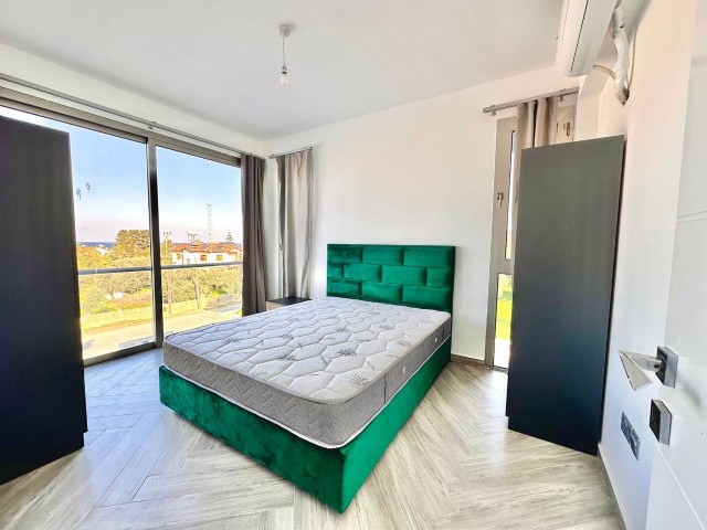 Moderne 2+1 Wohnung zum Verkauf mit privater Dachterrasse und Gemeinschaftspool