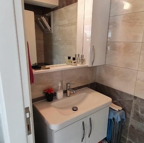 Furnished Luxury 3+1 Flat in Kyrenia Center