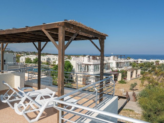 *TEK YETKİLİ* - Turtle Bay Köyü'nde 2 Yatak Odalı Deniz Manzaralı Penthouse