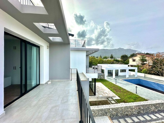 Modern Semi-Detached 3+a1 Villa in Karaoğlanoğlu with Communal Swimming Pool