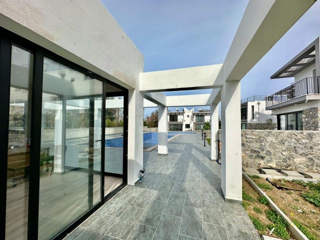 Modern Semi-Detached 3+a1 Villa in Karaoğlanoğlu with Communal Swimming Pool