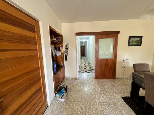 BEAUTIFUL/DEREBOYU 3+1 FLAT IN CENTRAL LOCATION FOR SALE