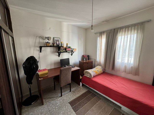 BEAUTIFUL/DEREBOYU 3+1 FLAT IN CENTRAL LOCATION FOR SALE