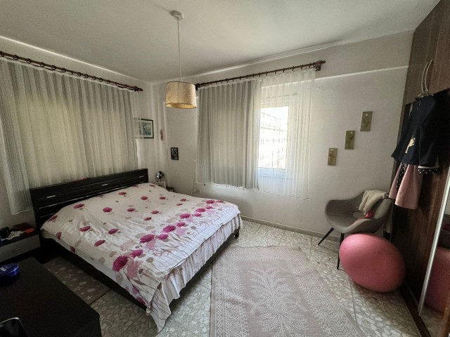 BEAUTIFUL/DEREBOYU 3+1 FLAT IN CENTRAL LOCATION FOR SALE