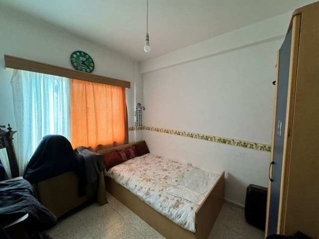 YUKARI GIRNE/ZEYTINLIK 3+1 MEDIUM FLOOR FLAT FOR SALE