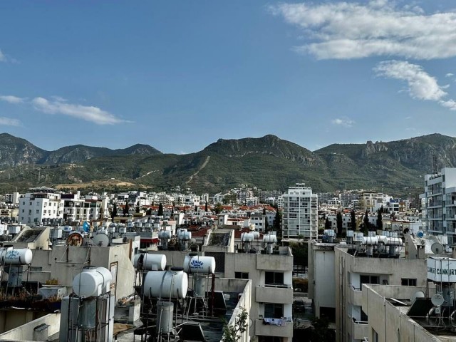 Moderne 2+1-Wohnung zur Miete im Herzen von Kyrenia