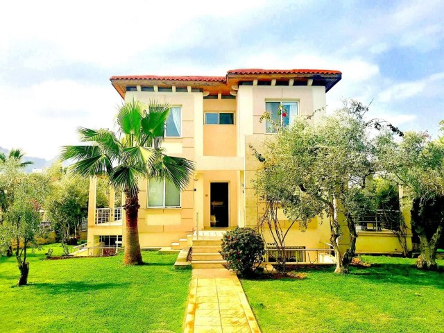 🔥Girne Ozanköy'de Satılık Eşsiz Villa!☀️