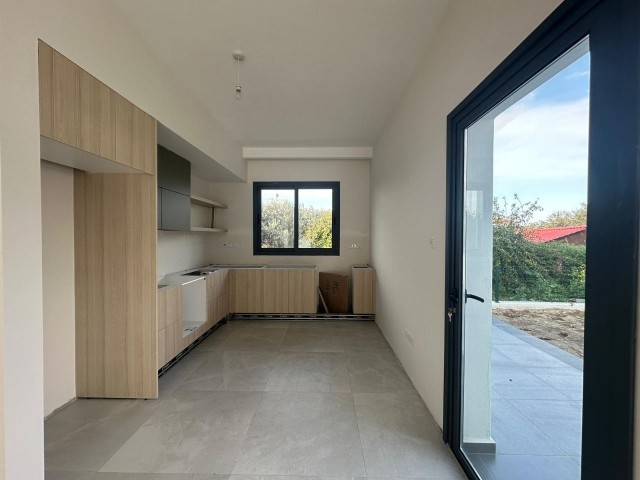 🔥Girne Ozanköy'de Satılık Yeni ve Modern Tasarımlı Özel Yüzme Havuzlu Villa!☀️