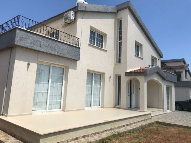 4+2 Lüks Satılık Villa