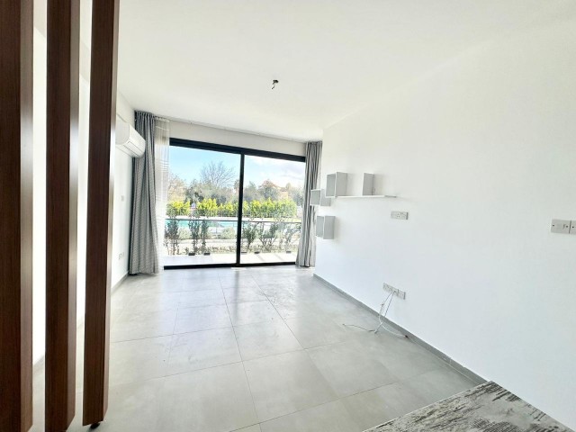🔥2+1 Wohnung zum Verkauf auf einem Grundstück mit Swimmingpool in Alsancak, Kyrenia!☀️