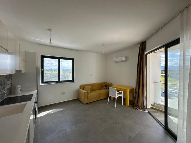 Denize sıfır, site içerisinde uygun fiyata 1+1 eşyalı daire