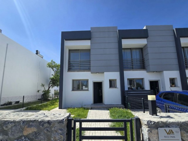 Alsancak'ta 2+1 Site İçerisinde Sıfır Villa