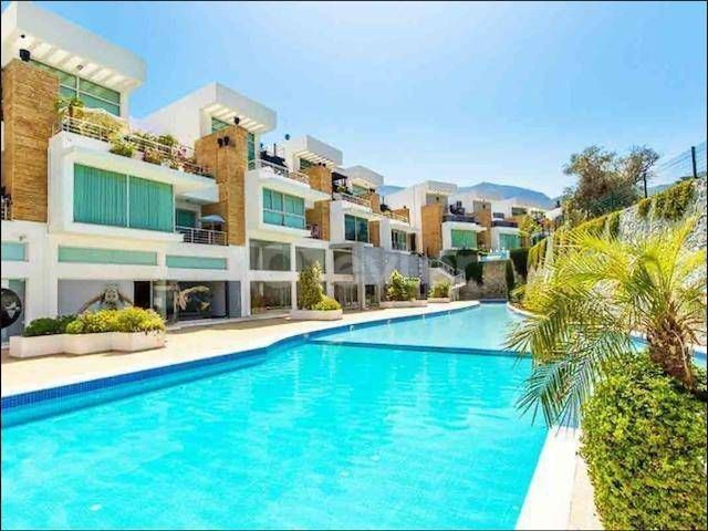 🔥Spacious 3+1 Apartment with a Communal Swimming Pool in a Gated Community for Rent in Dogankoy, Kyrenia!☀️