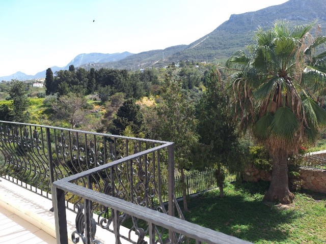 *SOLE AUTHORITY* - 3+1 Villa for sale in Kyrenia Karaoğlanoğlu region, with magnificent mountain views, garden and pool.