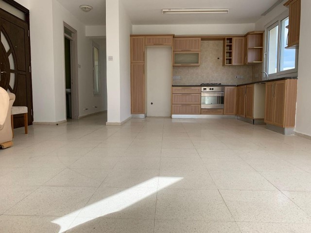 Apartment with 4 flats for sale in Kermiya Metehan area