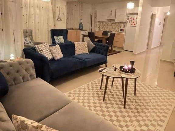 Girne şehir merkezinde kiralık 3+1 lüks daire