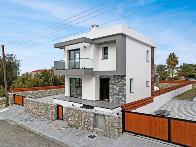 Villa For Sale in Alsancak, Kyrenia