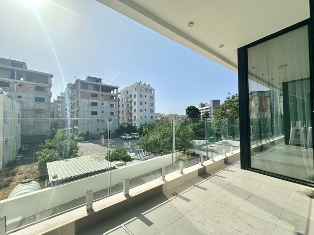 *TEK YETKİLİ* - 🔥Girne'nin ❤️'inde yeni inşa edilmiş Satılık Residence'ta Güzel ve Modern 2+1 Daire!☀️