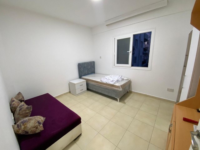 Geräumige 3+1-Wohnung im Zentrum von Kyrenia