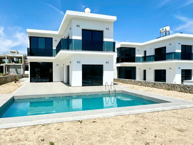 🔥Eine prächtige und geräumige 4+1-Poolvilla in geschützter Lage in Kyrenia Ozanköy steht zum Verkauf! ☀️