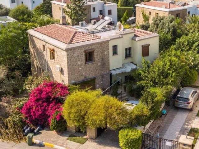 Freistehende 4+1-Villa mit Garten im Karaoğlanoğlu-Viertel im Zentrum von Kyrenia