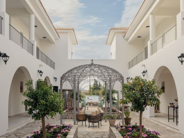 Kıbrıs Town Houses Satılık 2+1 Bahçe Katı 