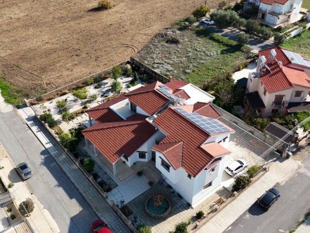 4+2 komplett möblierte freistehende Villa Yeniboğaziçi, Famagusta