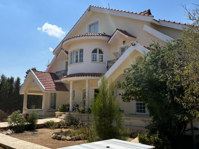 Yeniboğaziçi, 4+2 Müstakil Villa 