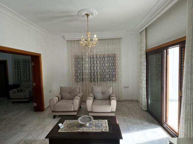 Corner Villa with Commercial and Permanent Living Potential on Yeniboğaziçi Main Road