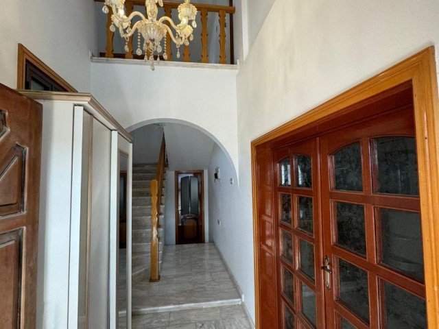 Corner Villa with Commercial and Permanent Living Potential on Yeniboğaziçi Main Road